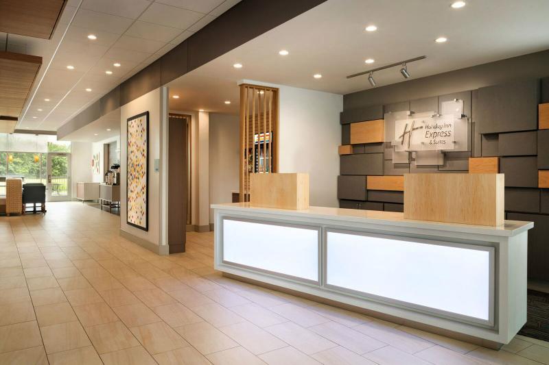 Holiday Inn Express & Suites - Omaha Downtown - Airport By Ihg מראה חיצוני תמונה